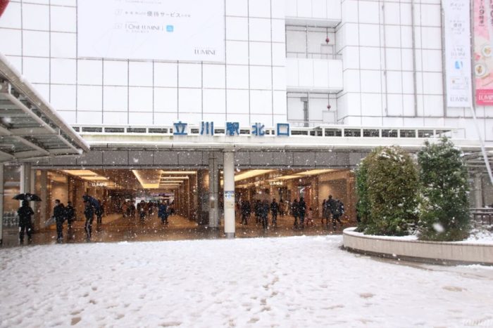 多摩地域に大雪警報！立川駅周辺に大粒の雪が降るとこんな景色になる 多摩っぷ
